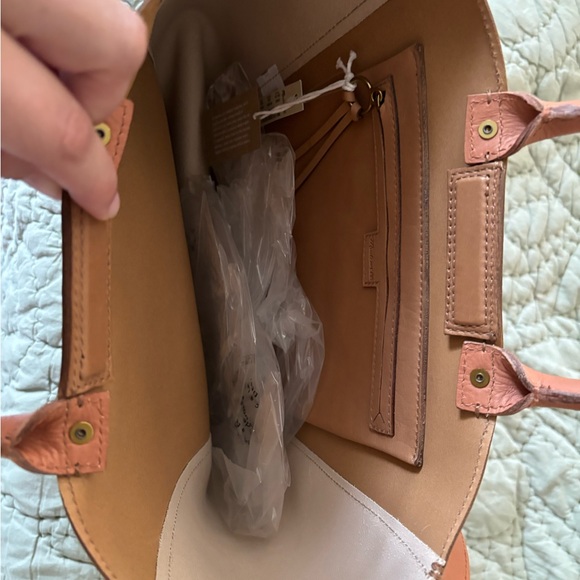 Madewell Leather Colorblock Tote - Picture 4 of 8